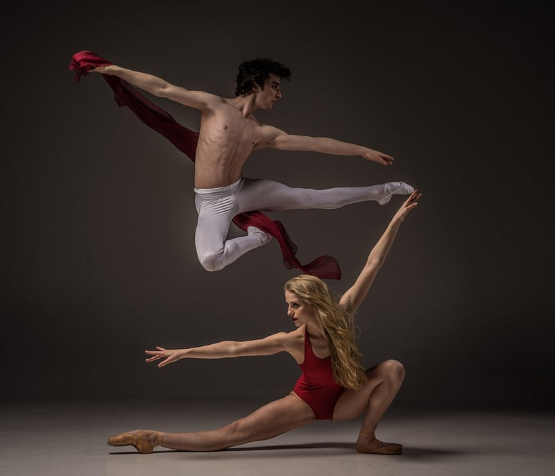 Expressive Movement with Awareness
